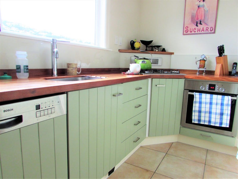 11 Mckinley Crescent, Brooklyn, Wellington - Carousel 2