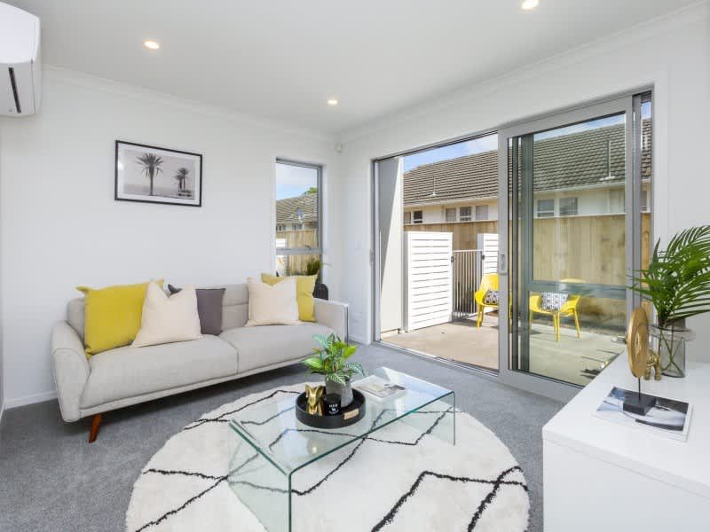 44D Pine Avenue, Upper Hutt Central, Upper Hutt - Carousel 1