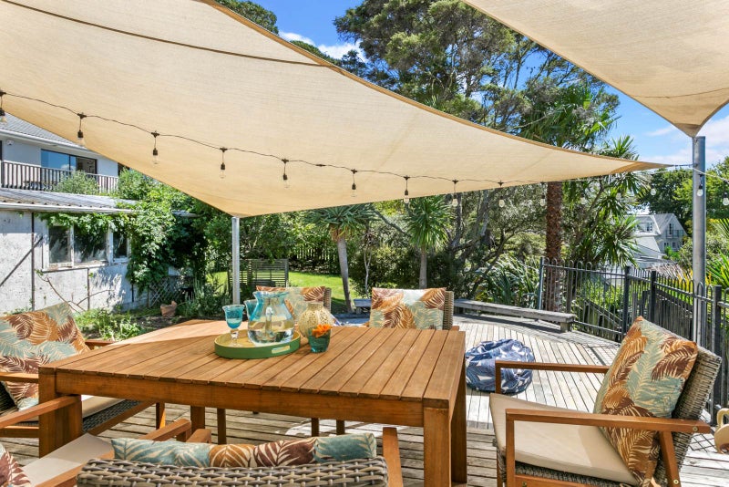 3 Holgate Avenue, Herald Island, Auckland - Carousel 2