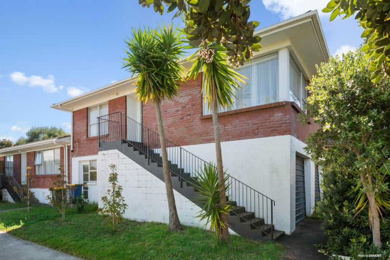 1/13 Richards Ave, Forrest Hill, North Shore City - Carousel 2