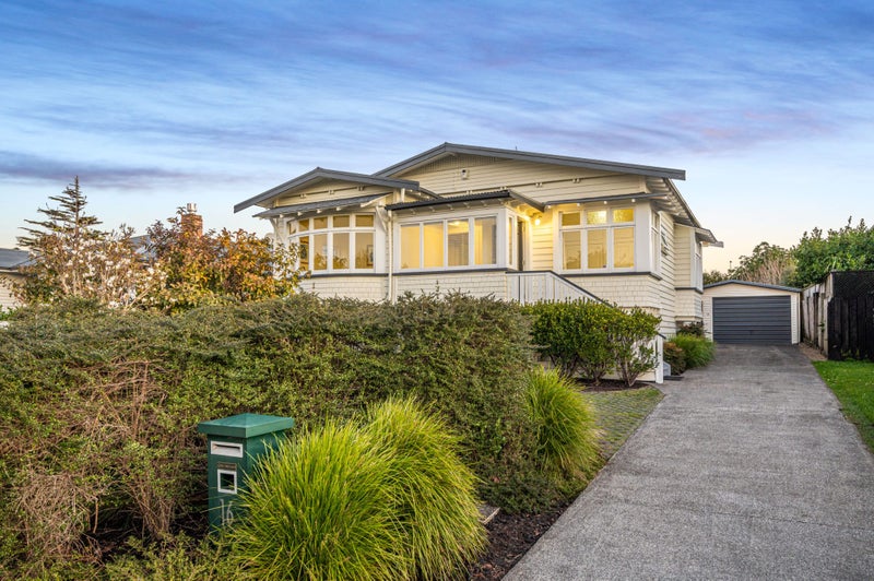 16 Taumata Road, Sandringham, Auckland - Carousel 2