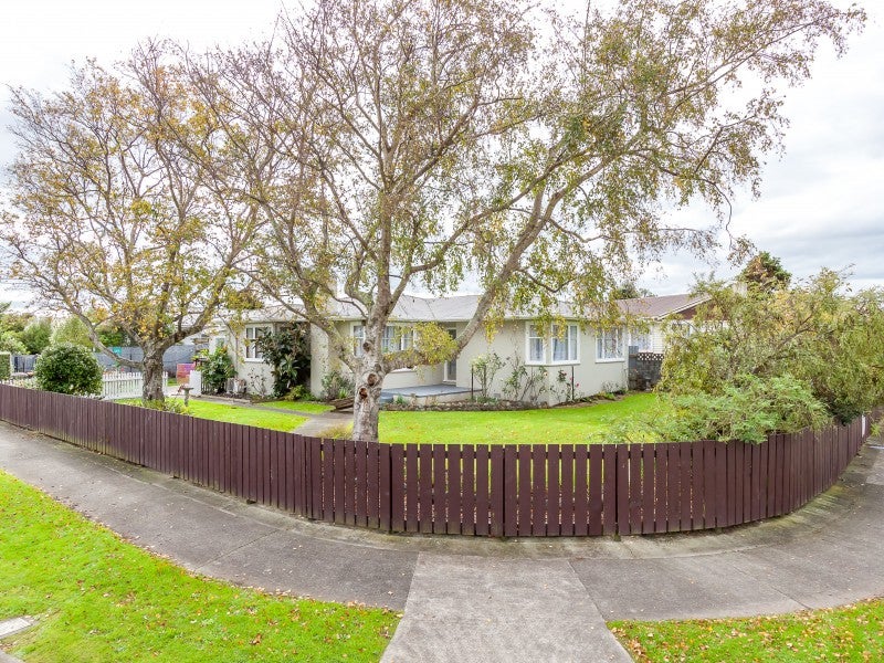 63 Stephens Crescent, Highbury, Palmerston North - Carousel 2