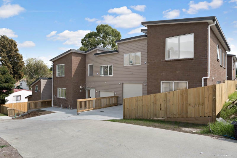 23 Sunshine Boulevard, Sunnyvale, Auckland - Carousel 2