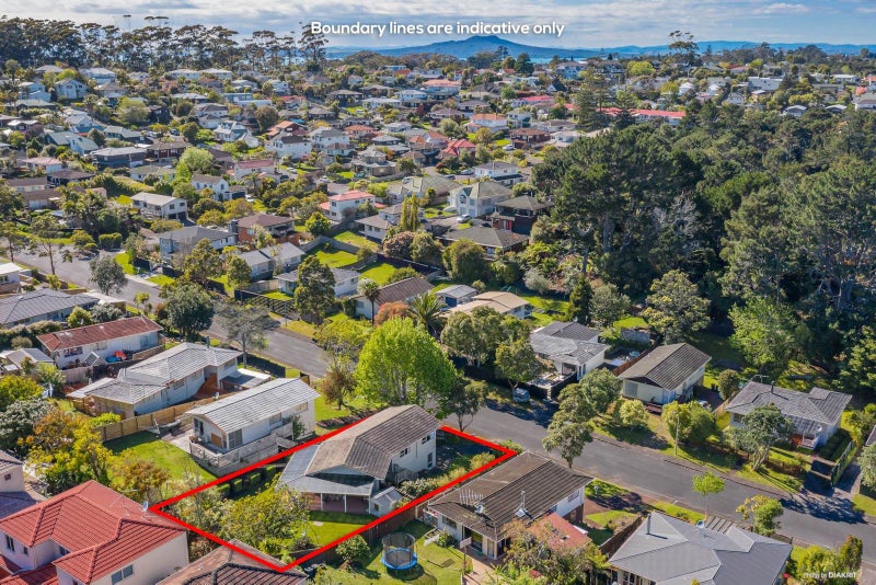 34 Lavery Place, Sunnynook, Auckland - Carousel 2