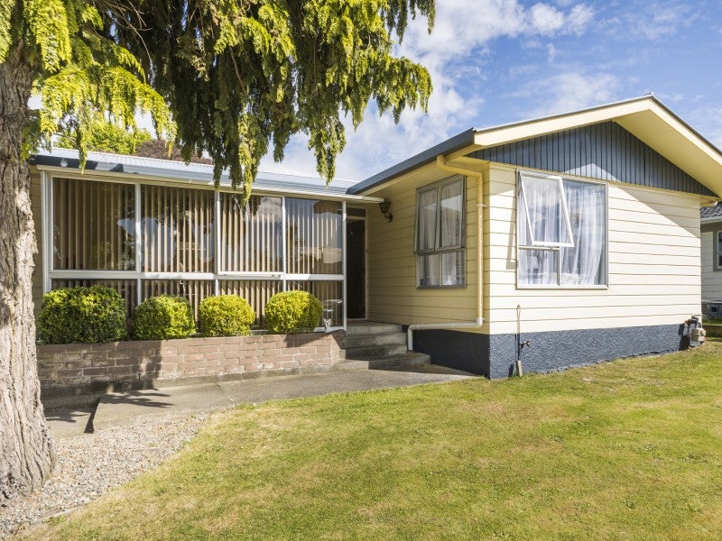 4 Alaska Court, Awapuni, Palmerston North - Carousel 1