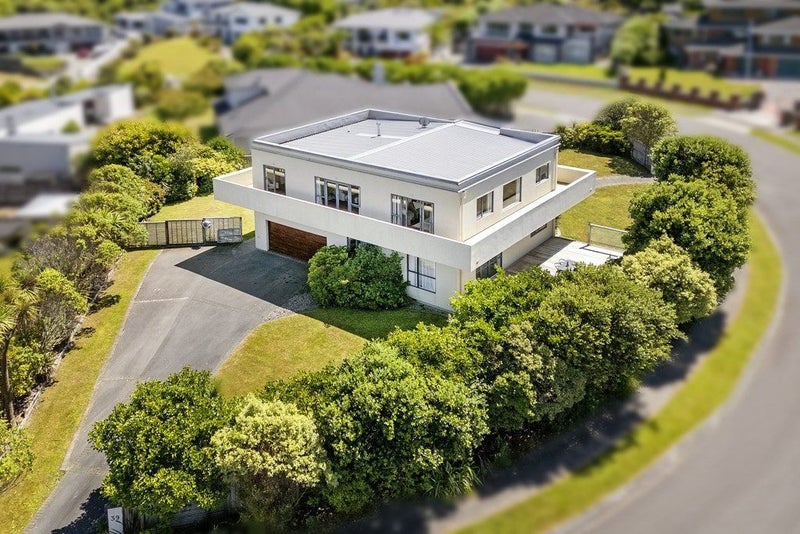 39 Arahiwi Grove, Tirohanga, Lower Hutt - Carousel 19