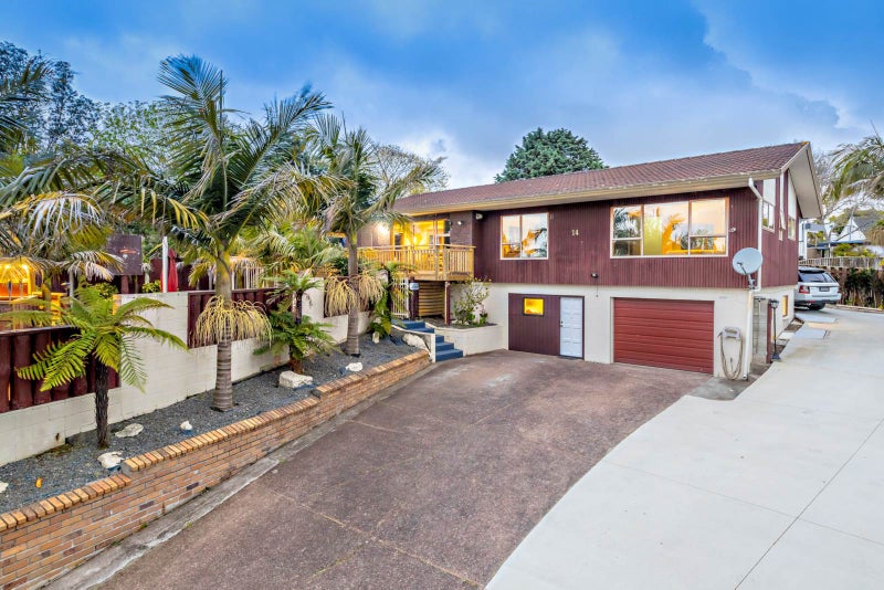 14 Eterna Place, Clover Park, Auckland - Carousel 1