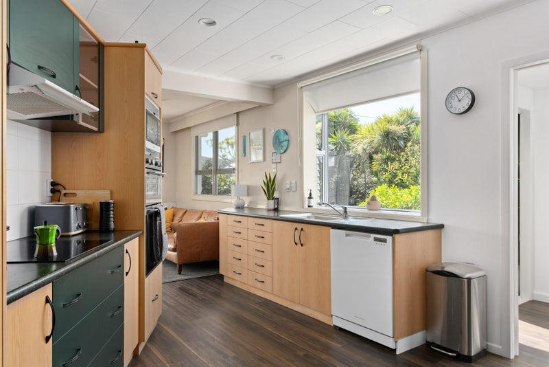 30 Turenne Street, Inner Kaiti, Gisborne - Carousel 2