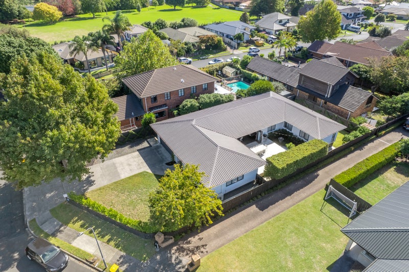 18 Len Garlick Place, Pahurehure, Papakura - Carousel 1