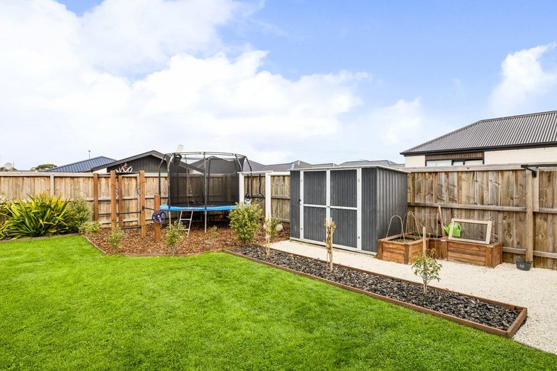 16 Crossley Avenue, Woodend, Woodend - Carousel 23