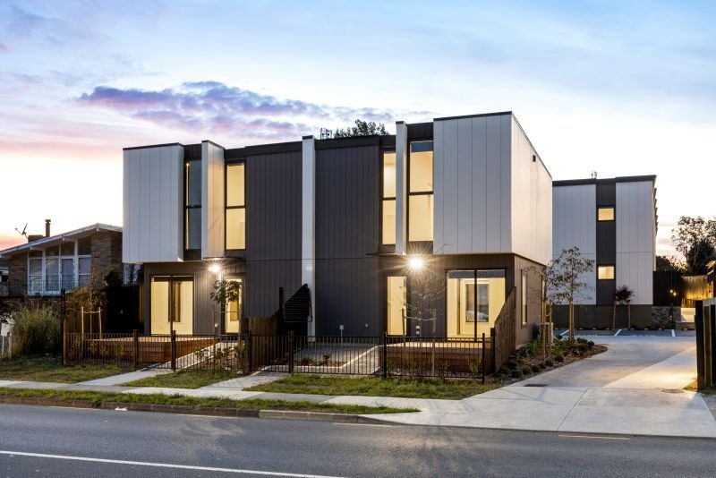 8/79 Edmonton Road, Henderson, Auckland - Carousel 1