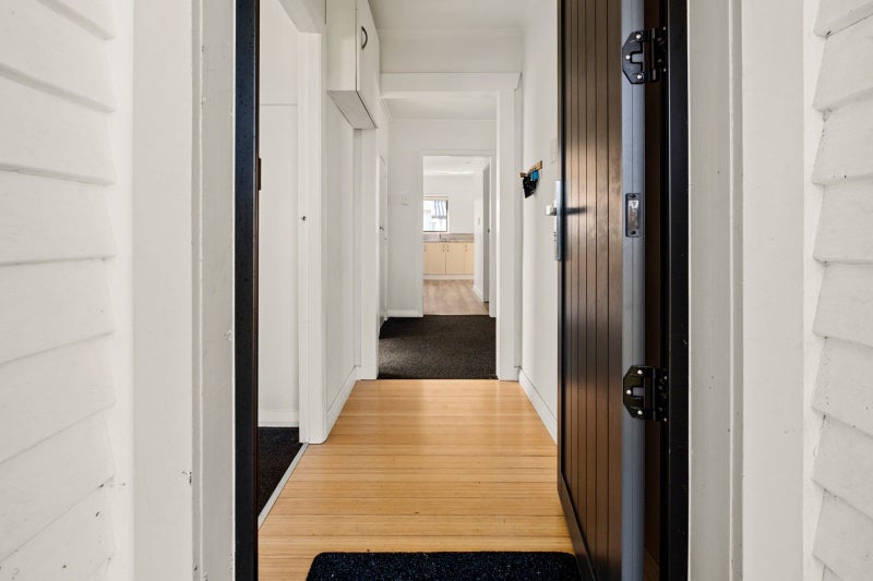 3 Tupoki Street, Glen Avon, New Plymouth - Carousel 2