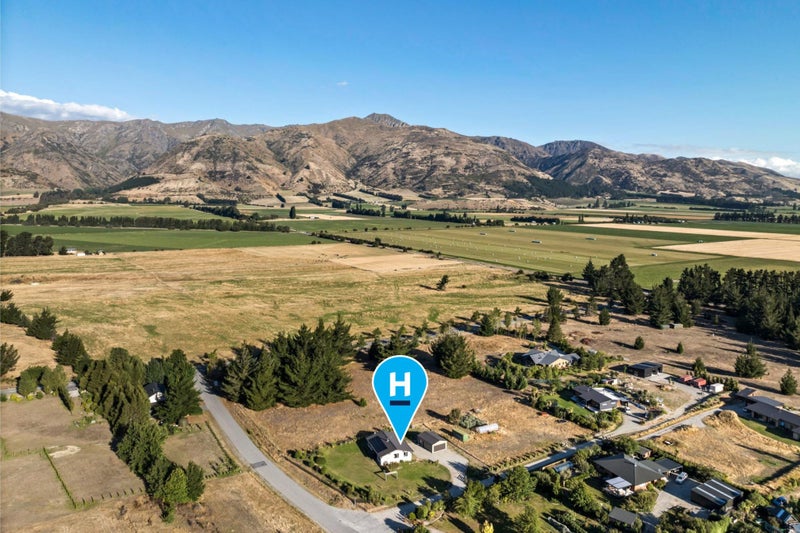 17 Lichen Lane, Wanaka - Carousel 21