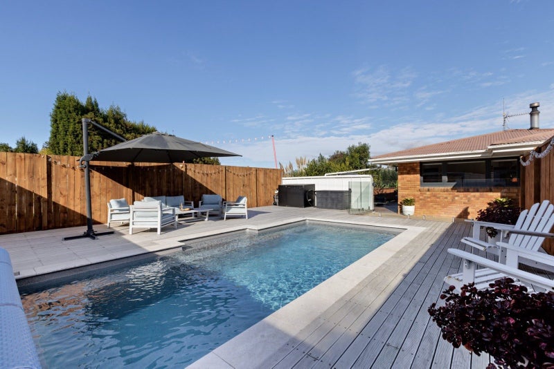 485 State Highway 2, Te Puna, Tauranga - Carousel 1