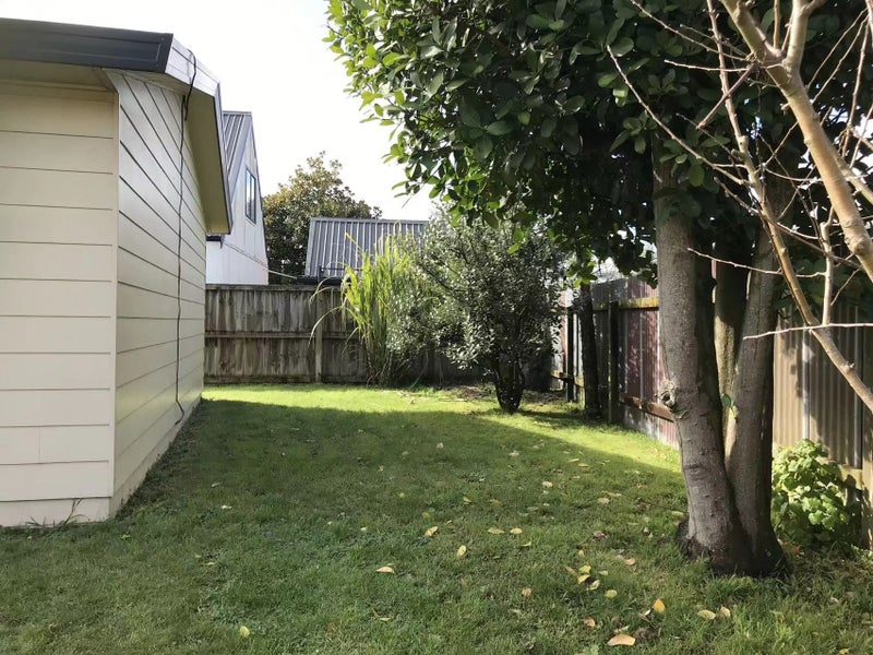 36A Claude Street, Fairfield, Hamilton - Carousel 13