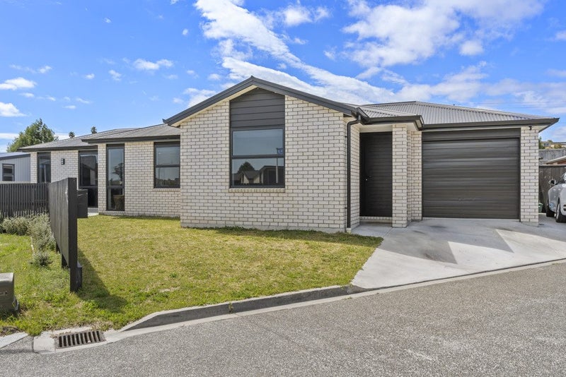 3 Papaka Lane, Poike, Tauranga - Carousel 1