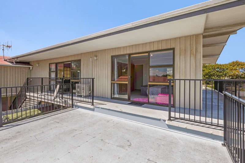 20D Carlton Avenue, Gonville, Whanganui - Carousel 1