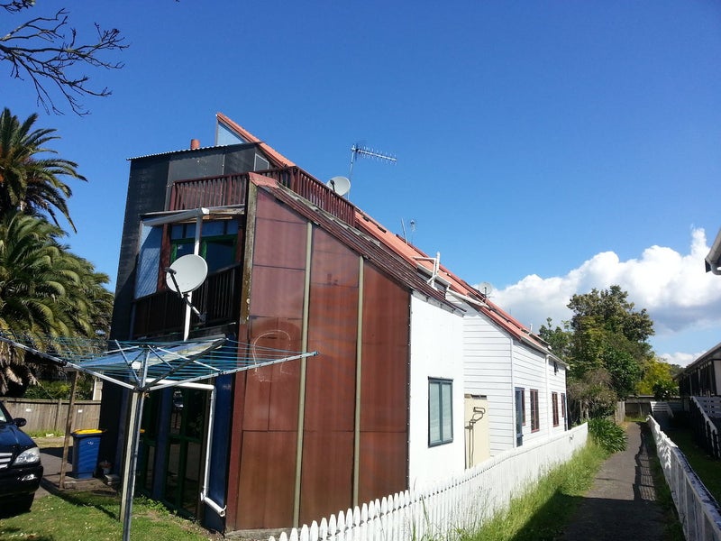 1/50 Onewa Road, Northcote Point, Auckland - Carousel 5