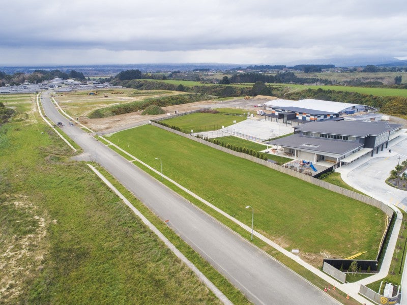 45 Johnstone Drive, Fitzherbert, Palmerston North - Carousel 5