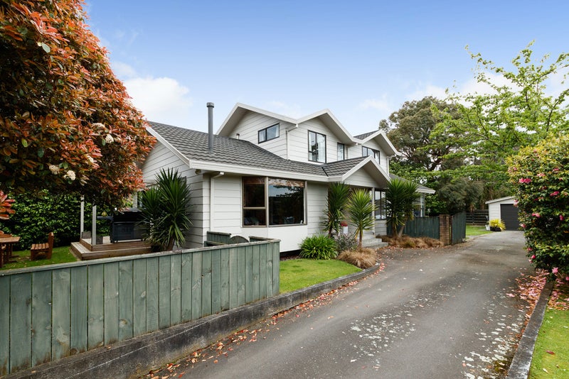 19 Haast Place, Awapuni, Palmerston North - Carousel 2
