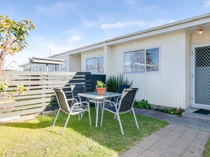 1/11 Hereford Place, Tamatea, Napier - Carousel 2