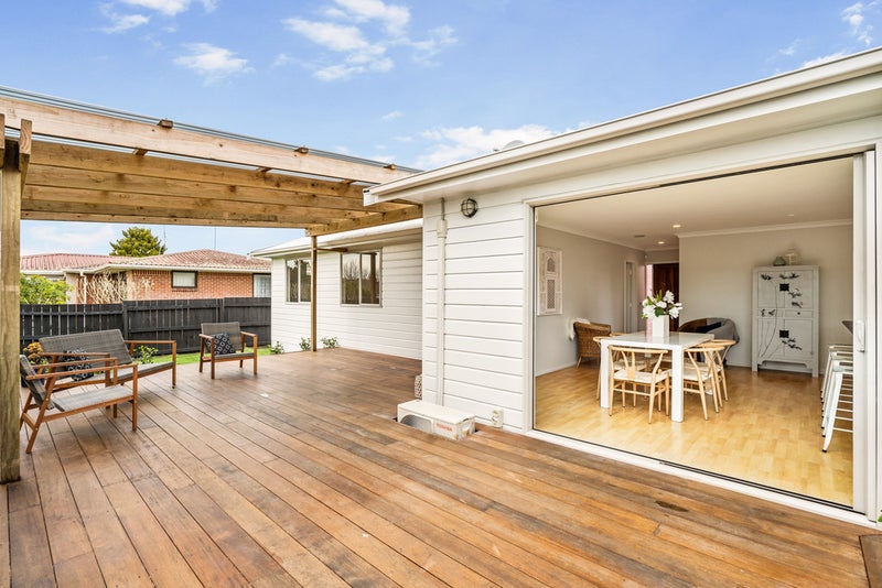 101A Lancaster Road, Beach Haven, Auckland - Carousel 1