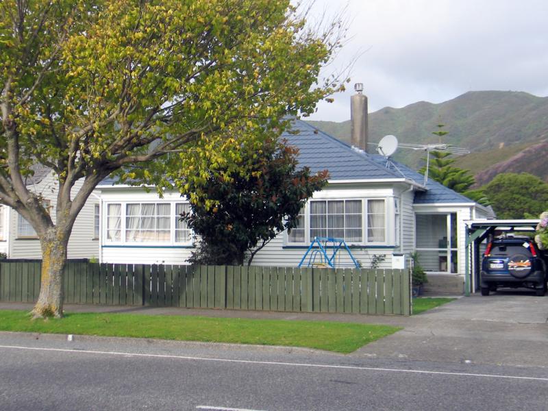 1/76 Naenae Road, Naenae, Lower Hutt - Carousel 2