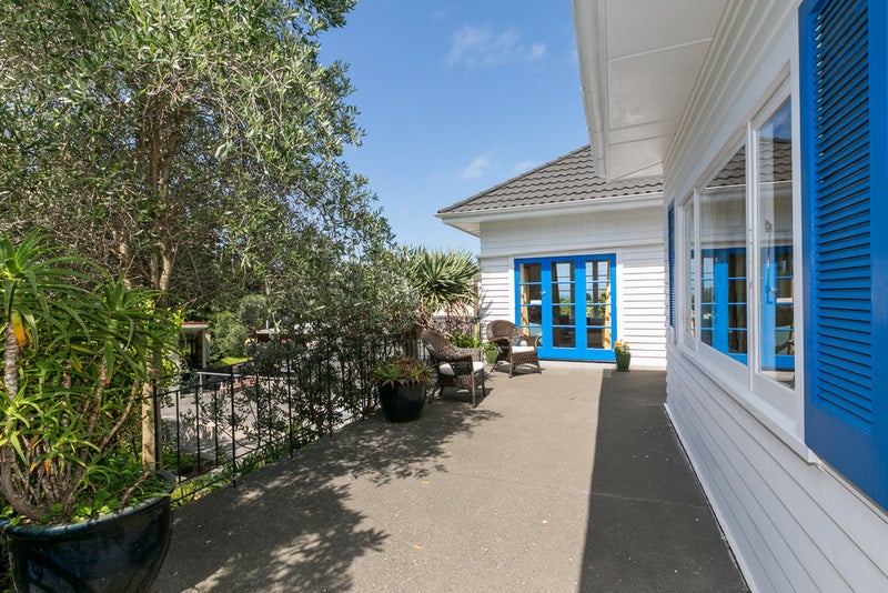 36 Milton Road, Bluff Hill, Napier - Carousel 1