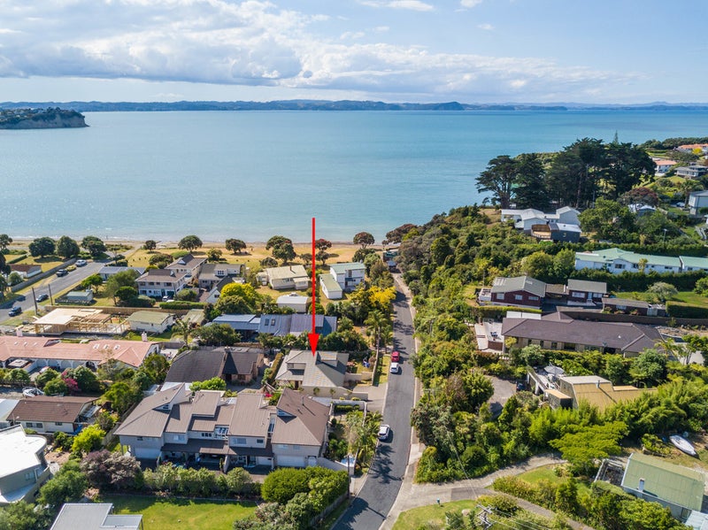 8 Brown Street, Manly, Whangaparaoa - Carousel 2