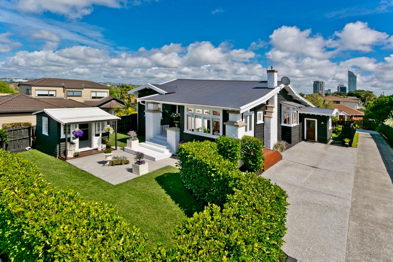 2/1 Hart Road, Hauraki, Auckland - Carousel 2