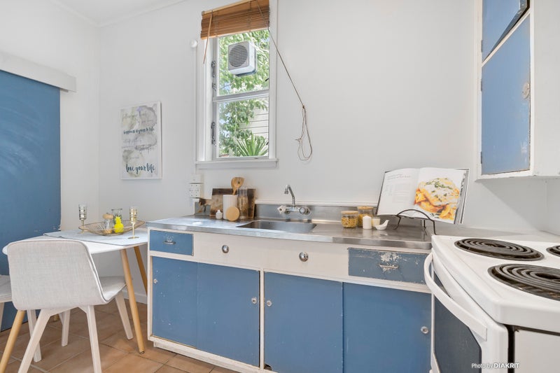 219 Rintoul Street, Berhampore, Wellington - Carousel 2