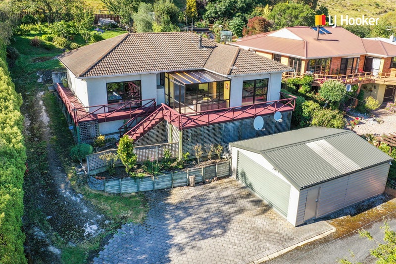 111 Main South Road, East Taieri, Mosgiel - Carousel 34