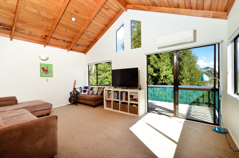 57 Waitakere Road, Waitakere, Auckland - Carousel 1