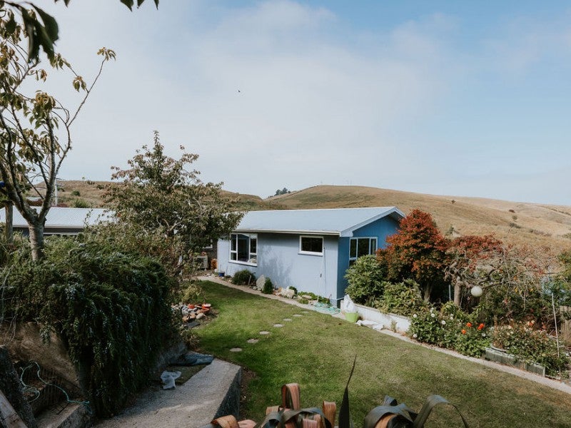 8 Beach Road, South Hill, Oamaru - Carousel 2
