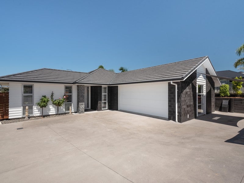 20 Kinmount Drive, Pyes Pa, Tauranga - Carousel 2