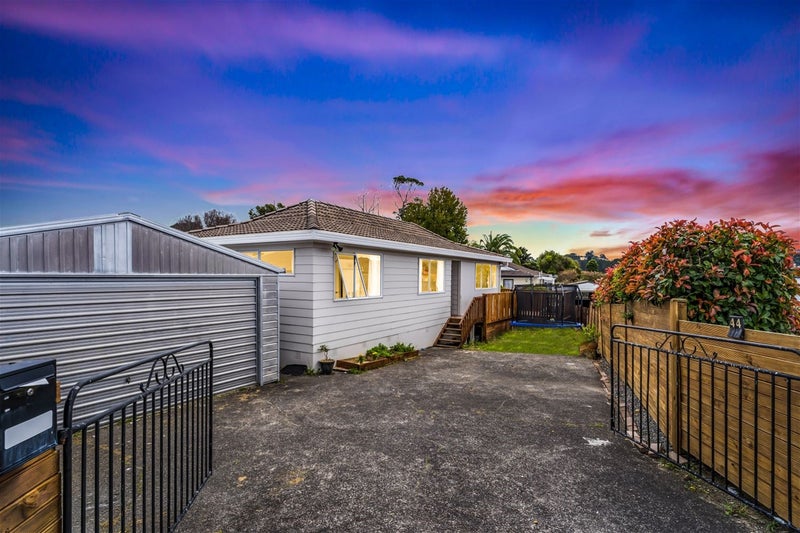 44 Childers Road, Ranui, Auckland - Carousel 1