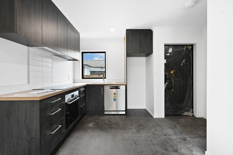 21 Campbell Street, Frankton, Hamilton - Carousel 2