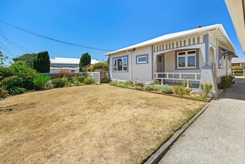 11 Normanby Street, Fitzroy, New Plymouth - Carousel 1