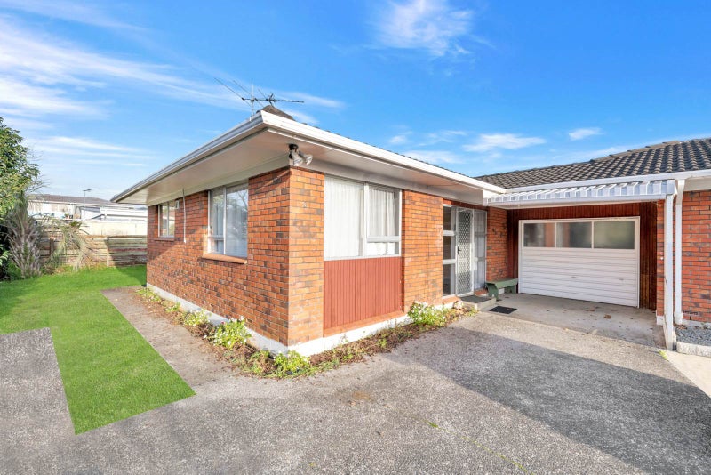 3/247 St George Street, Papatoetoe, Auckland - Carousel 1