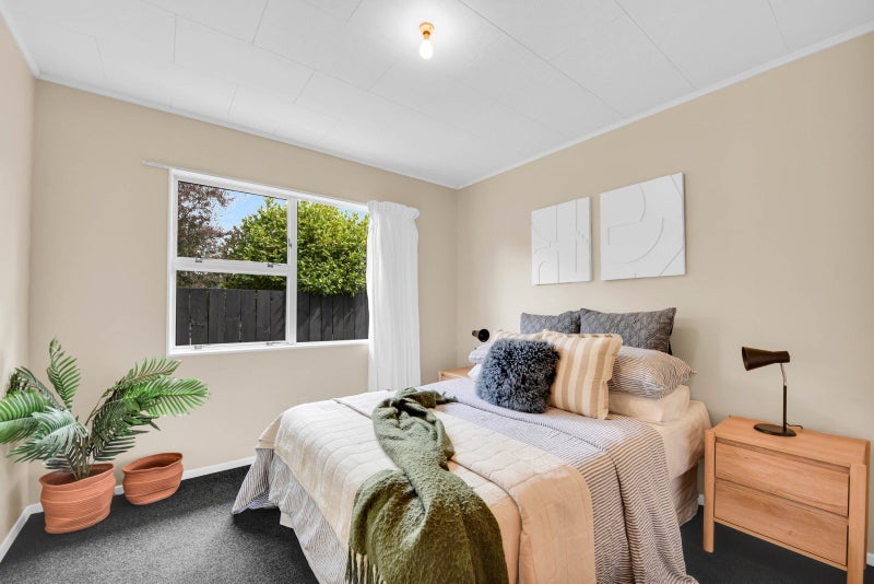 8A WINDLESHAM Place, Wakefield, Wakefield - Carousel 2
