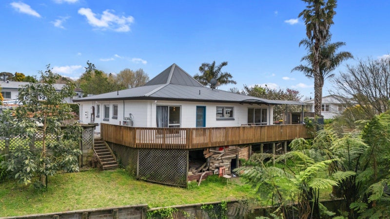 12 Mountbatten Place, Te Puke, Te Puke - Carousel 1