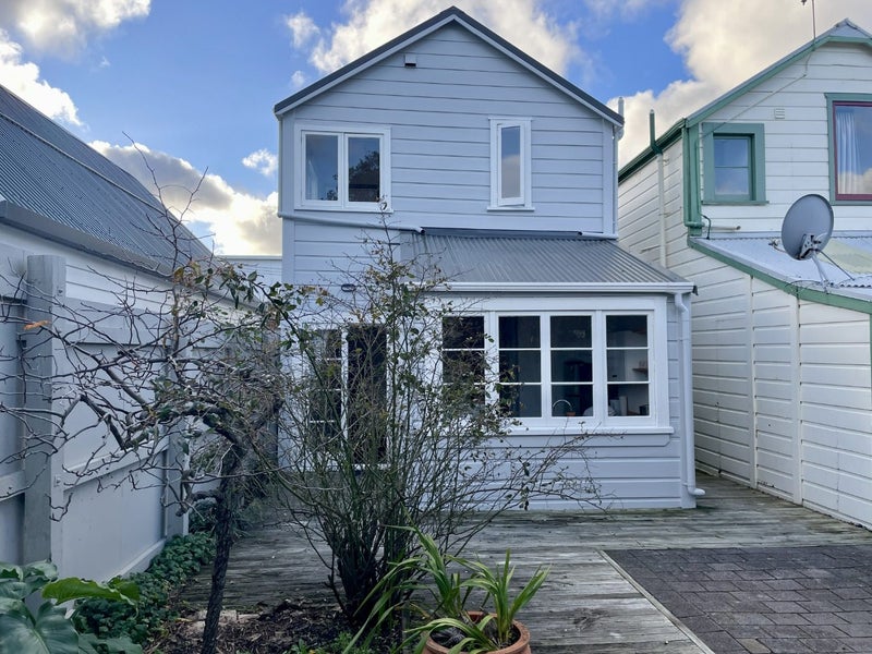 12 Normanby Street, Newtown, Wellington - Carousel 14
