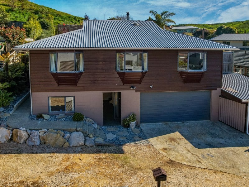 8 Westley Place, Bishopdale, Nelson - Carousel 1