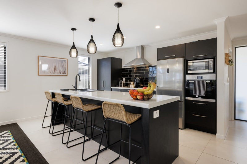 8 Scarr Lane, Pyes Pa, Tauranga - Carousel 2