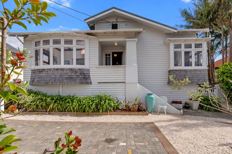 14 Ngataringa Road, Devonport, Auckland - Carousel 1