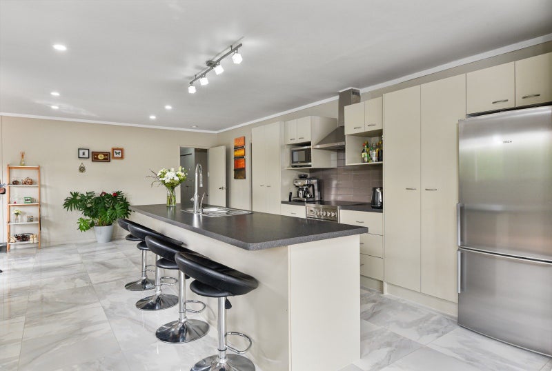 19 Carter Drive, Pomare, Rotorua - Carousel 2