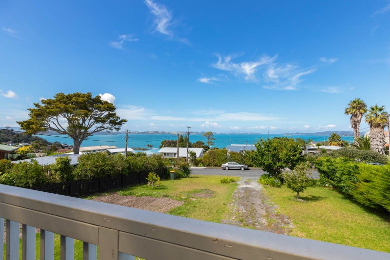 5 Mera Road, Algies Bay, Warkworth - Carousel 2