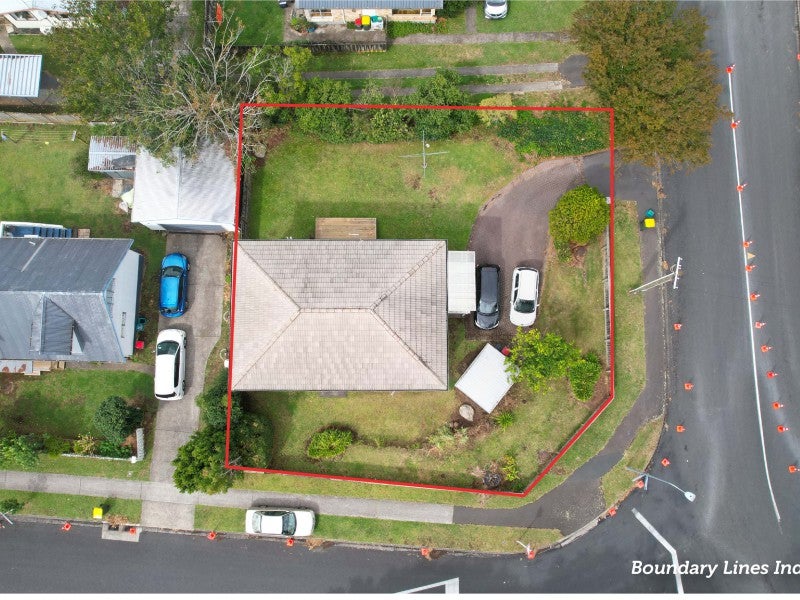 8 Gibson Road, Dinsdale, Hamilton - Carousel 26