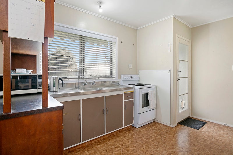 3 Dickens Place, Leamington, Cambridge - Carousel 2