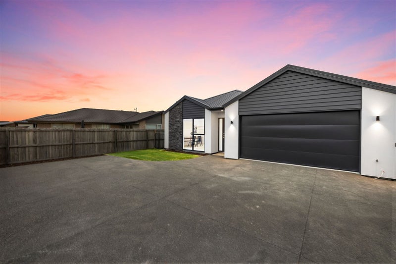 12 Pacers Lane, Yaldhurst, Christchurch - Carousel 1